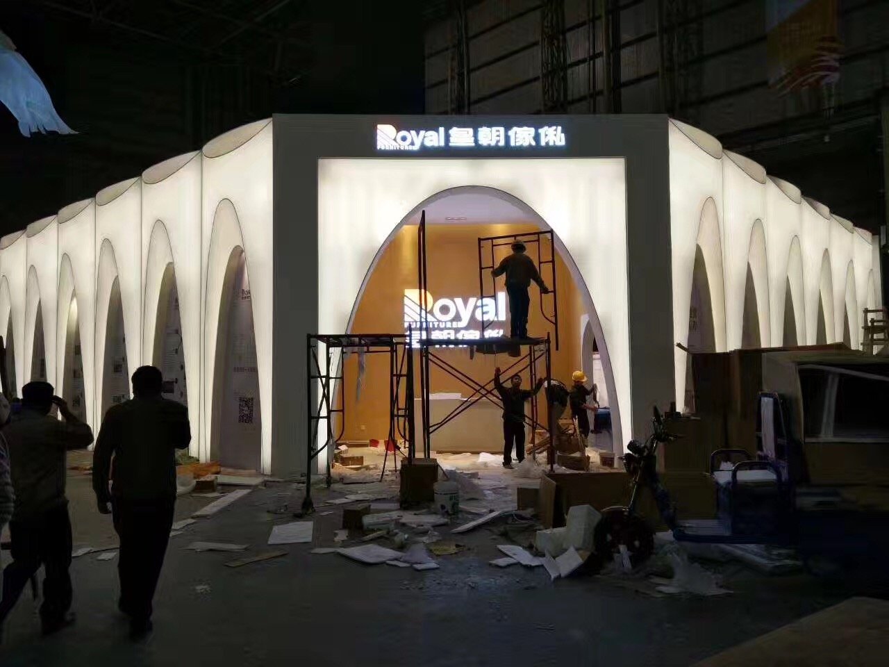 Pillar Translucent Image